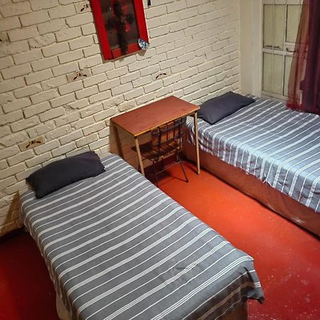 מלון פוצ'פסטרום Paljas Backpackers מראה חיצוני תמונה