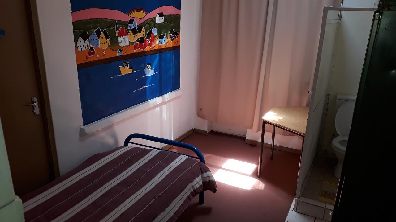 מלון פוצ'פסטרום Paljas Backpackers מראה חיצוני תמונה