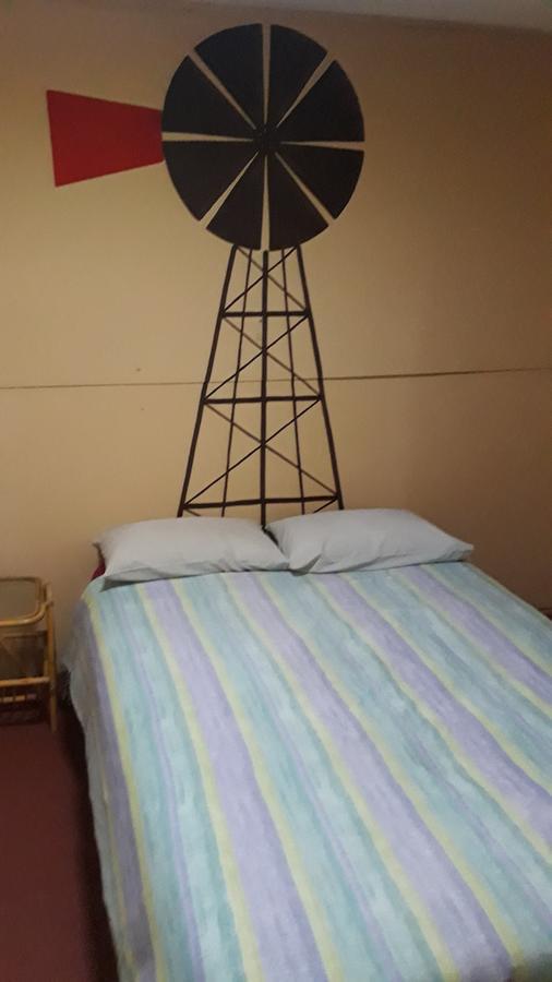 מלון פוצ'פסטרום Paljas Backpackers מראה חיצוני תמונה